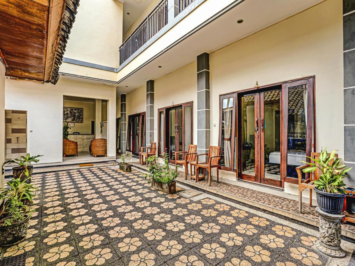 Samudra Homestay Кута Экстерьер фото