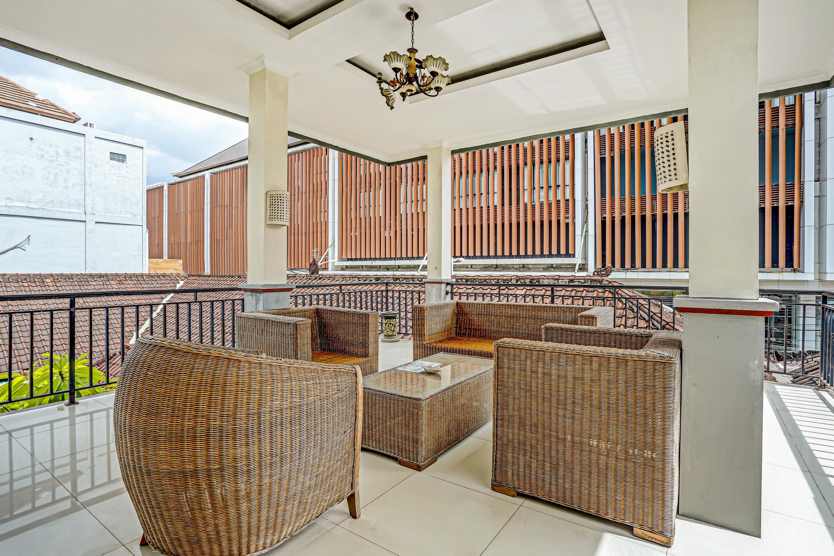 Samudra Homestay Кута Экстерьер фото